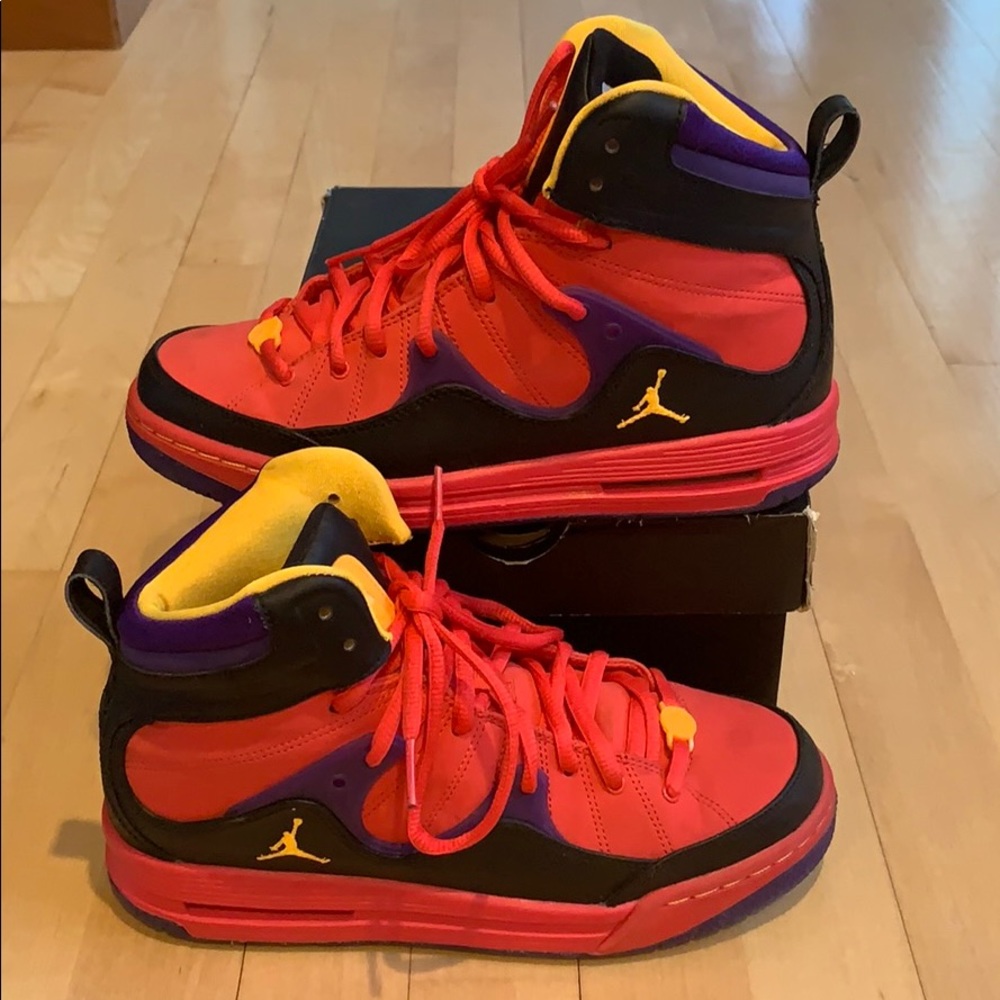 Girls JORDAN flight TR’97 high top sneakers